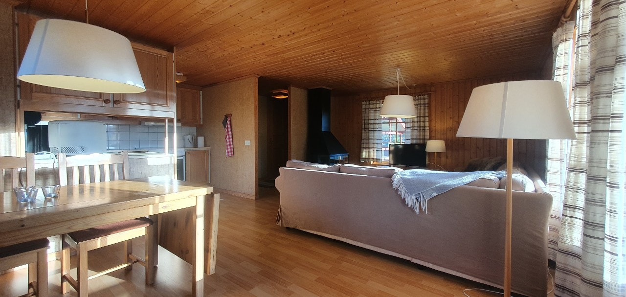 Bastu | Wi-Fi | Terrass | Braskamin | Kabel-TV 5 Stugor & Boende