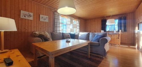 Bastu | Wi-Fi | Terrass | Braskamin | Kabel-TV 4 Stugor & Boende