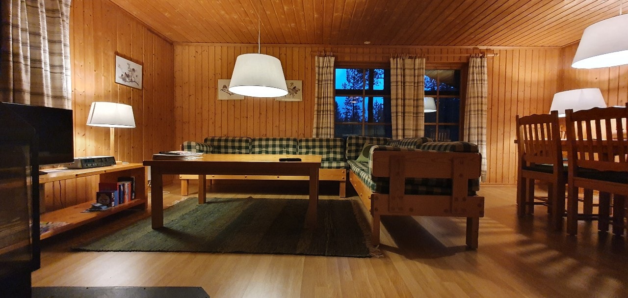 Sauna | Wi-Fi | Terrace | Wood stove | Cable TV 2 Stugor & Boende