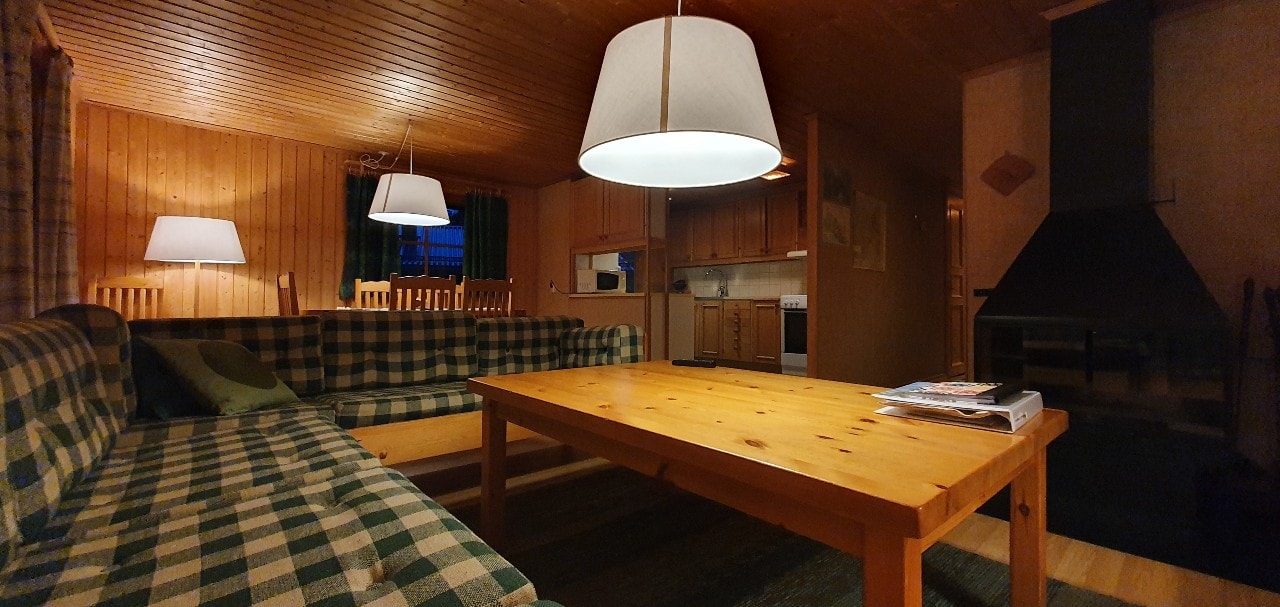 Sauna | Wi-Fi | Terrace | Wood stove | Cable TV 4 Stugor & Boende