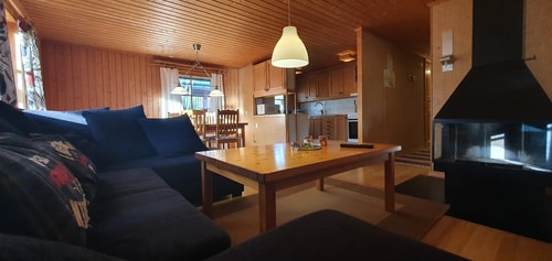 Bastu | Wi-Fi | Terrass | Braskamin | Kabel-TV 4 Stugor & Boende