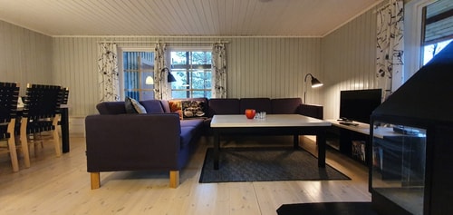 Bastu | Wi-Fi | Terrass | Braskamin | Kabel-TV 2 Stugor & Boende