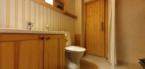 Bastu | Wi-Fi | Terrass | Braskamin | Kabel-TV 7 Stugor & Boende