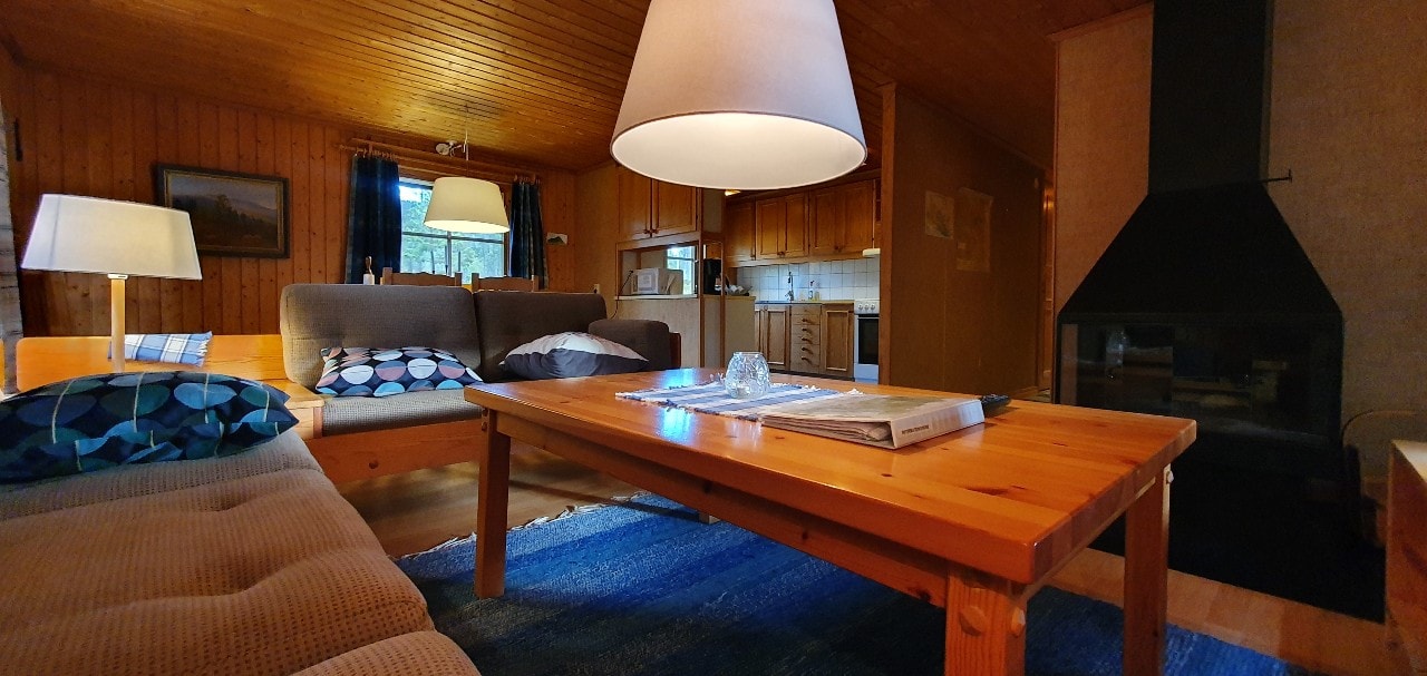 Bastu | Wi-Fi | Terrass | Braskamin | Kabel-TV 4 Stugor & Boende