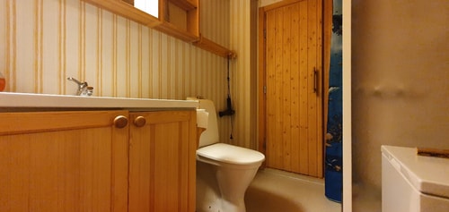 Bastu | Wi-Fi | Terrass | Braskamin | Kabel-TV 8 Stugor & Boende