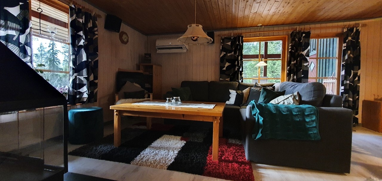 Sauna | Wi-Fi | Terrace | Wood stove | Cable TV 2 Stugor & Boende
