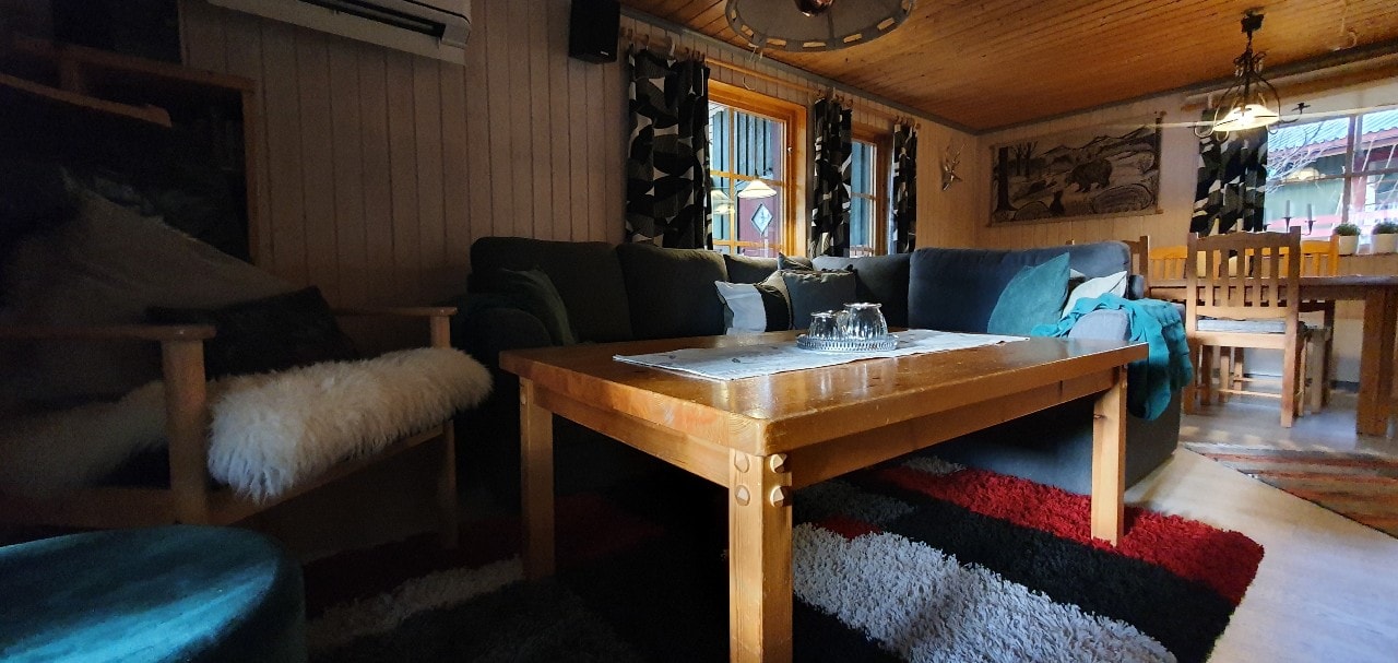 Sauna | Wi-Fi | Terrace | Wood stove | Cable TV 3 Stugor & Boende