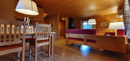 Bastu | Wi-Fi | Terrass | Braskamin | Kabel-TV 5 Stugor & Boende