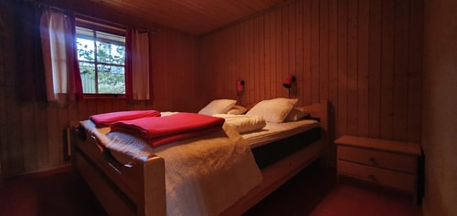 Bastu | Wi-Fi | Terrass | Braskamin | Kabel-TV 9 Stugor & Boende