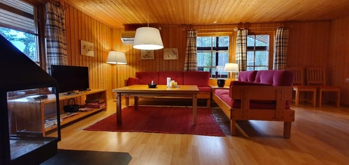 Bastu | Wi-Fi | Terrass | Braskamin | Kabel-TV 2 Stugor & Boende