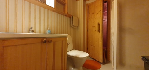 Bastu | Wi-Fi | Terrass | Braskamin | Kabel-TV 8 Stugor & Boende