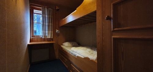 Bastu | Wi-Fi | Terrass | Braskamin | Kabel-TV 11 Stugor & Boende