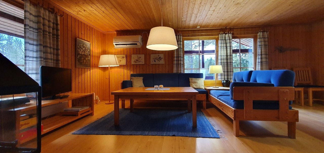 Bastu | Wi-Fi | Terrass | Braskamin | Kabel-TV 2 Stugor & Boende