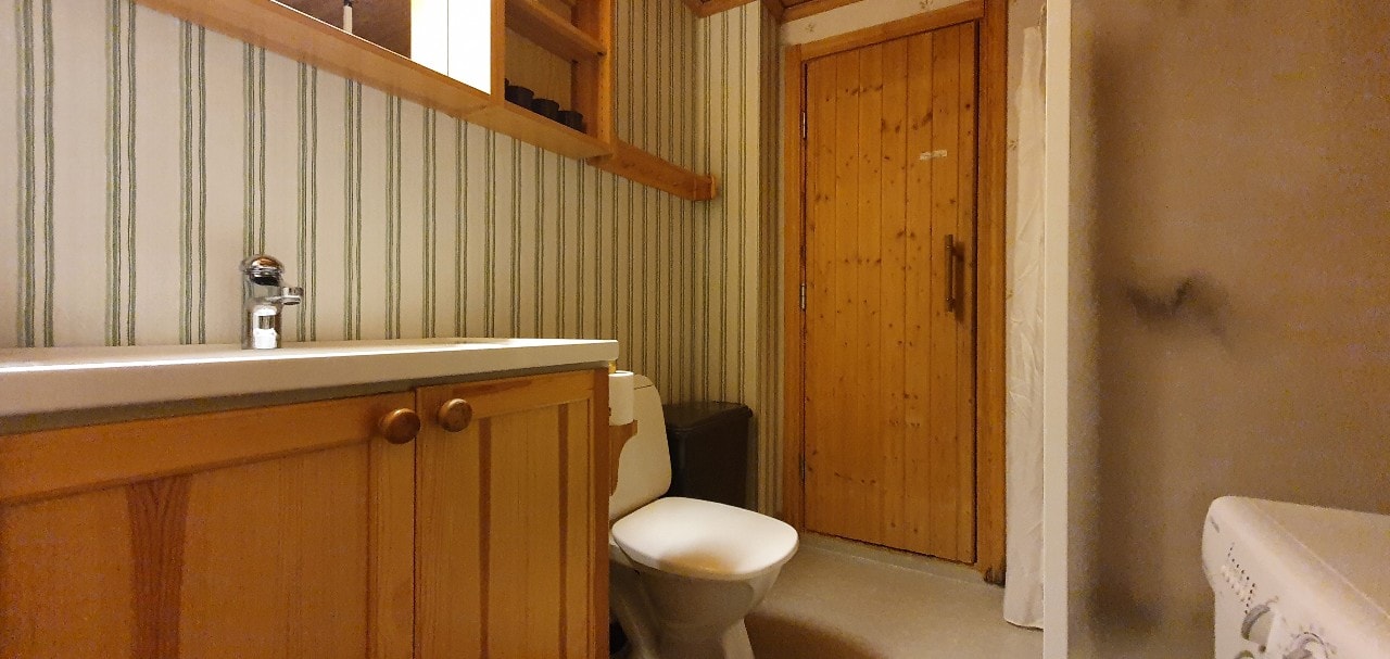 Bastu | Wi-Fi | Terrass | Braskamin | Kabel-TV 7 Stugor & Boende