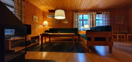 Bastu | Wi-Fi | Terrass | Braskamin | Kabel-TV 2 Stugor & Boende