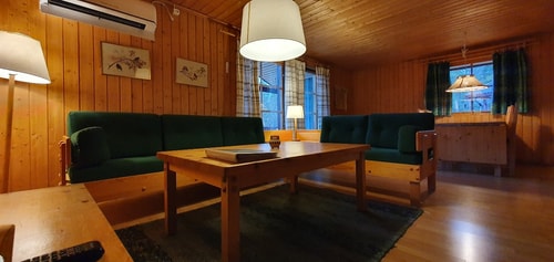 Bastu | Wi-Fi | Terrass | Braskamin | Kabel-TV 4 Stugor & Boende