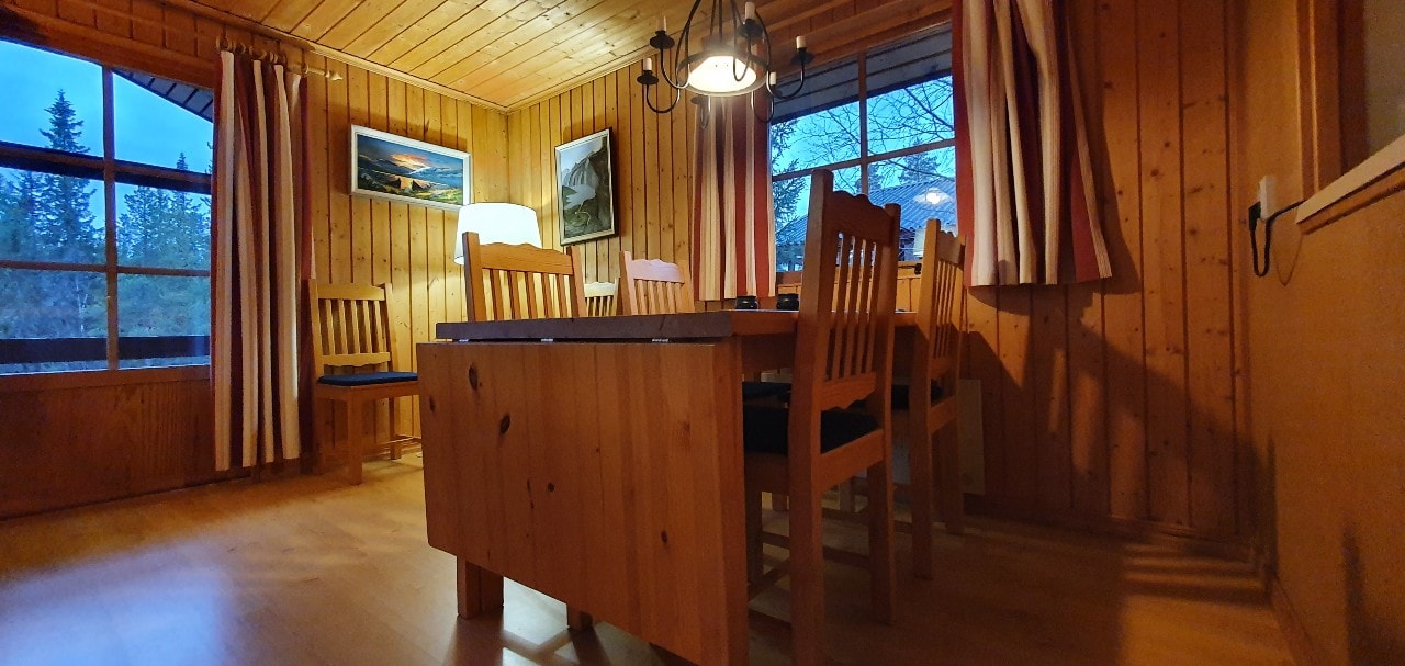 Bastu | Wi-Fi | Terrass | Braskamin | Kabel-TV 7 Stugor & Boende