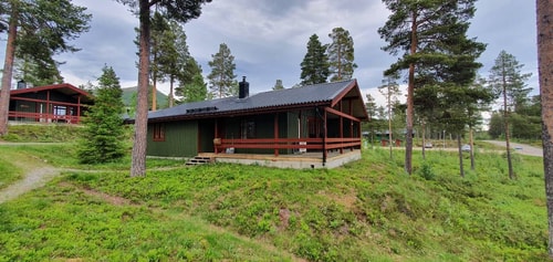 Bastu | Wi-Fi | Terrass | Braskamin | Kabel-TV 12 Stugor & Boende