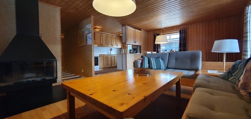 Bastu | Wi-Fi | Terrass | Braskamin | Kabel-TV 4 Stugor & Boende