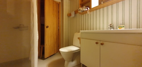 Bastu | Wi-Fi | Terrass | Braskamin | Kabel-TV 7 Stugor & Boende