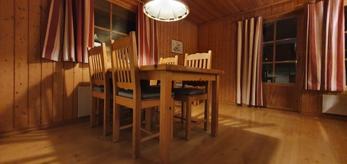 Bastu | Wi-Fi | Terrass | Braskamin | Kabel-TV 6 Stugor & Boende