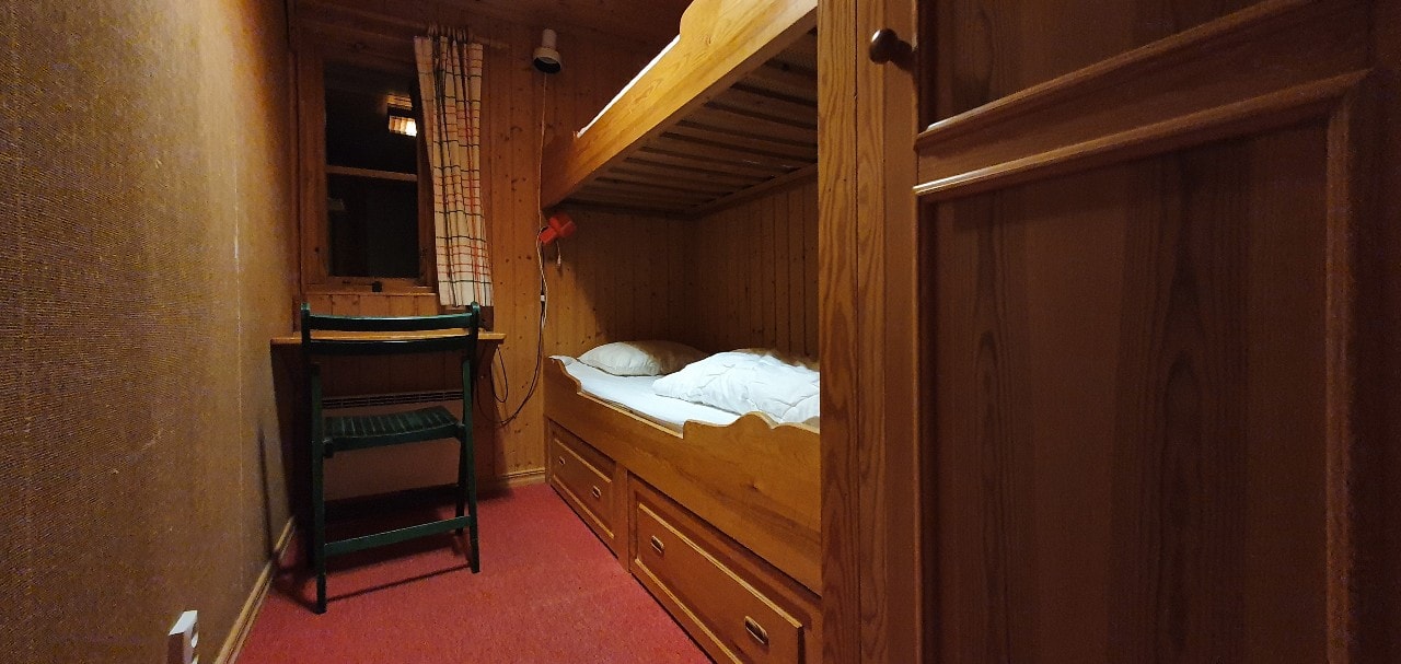 Bastu | Wi-Fi | Terrass | Braskamin | Kabel-TV 10 Stugor & Boende