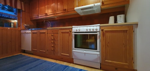 Bastu | Wi-Fi | Terrass | Braskamin | Kabel-TV 5 Stugor & Boende