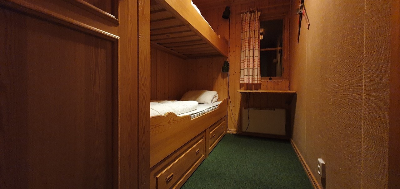 Bastu | Wi-Fi | Terrass | Braskamin | Kabel-TV 9 Stugor & Boende