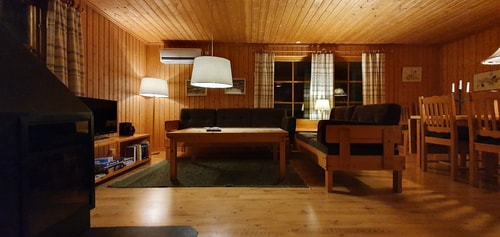 Bastu | Wi-Fi | Terrass | Braskamin | Kabel-TV 2 Stugor & Boende