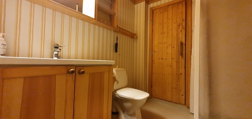 Bastu | Wi-Fi | Terrass | Braskamin | Kabel-TV 7 Stugor & Boende