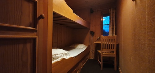 Bastu | Wi-Fi | Terrass | Braskamin | Kabel-TV 9 Stugor & Boende