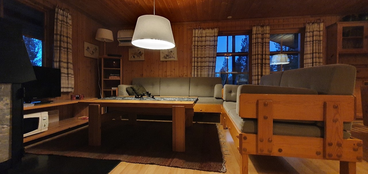 Bastu | Wi-Fi | Terrass | Braskamin | Kabel-TV 2 Stugor & Boende