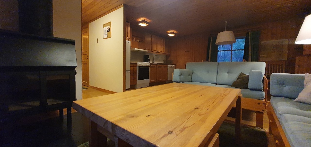 Bastu | Wi-Fi | Terrass | Braskamin | Kabel-TV 3 Stugor & Boende