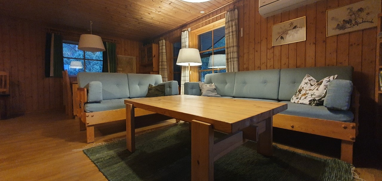 Bastu | Wi-Fi | Terrass | Braskamin | Kabel-TV 4 Stugor & Boende