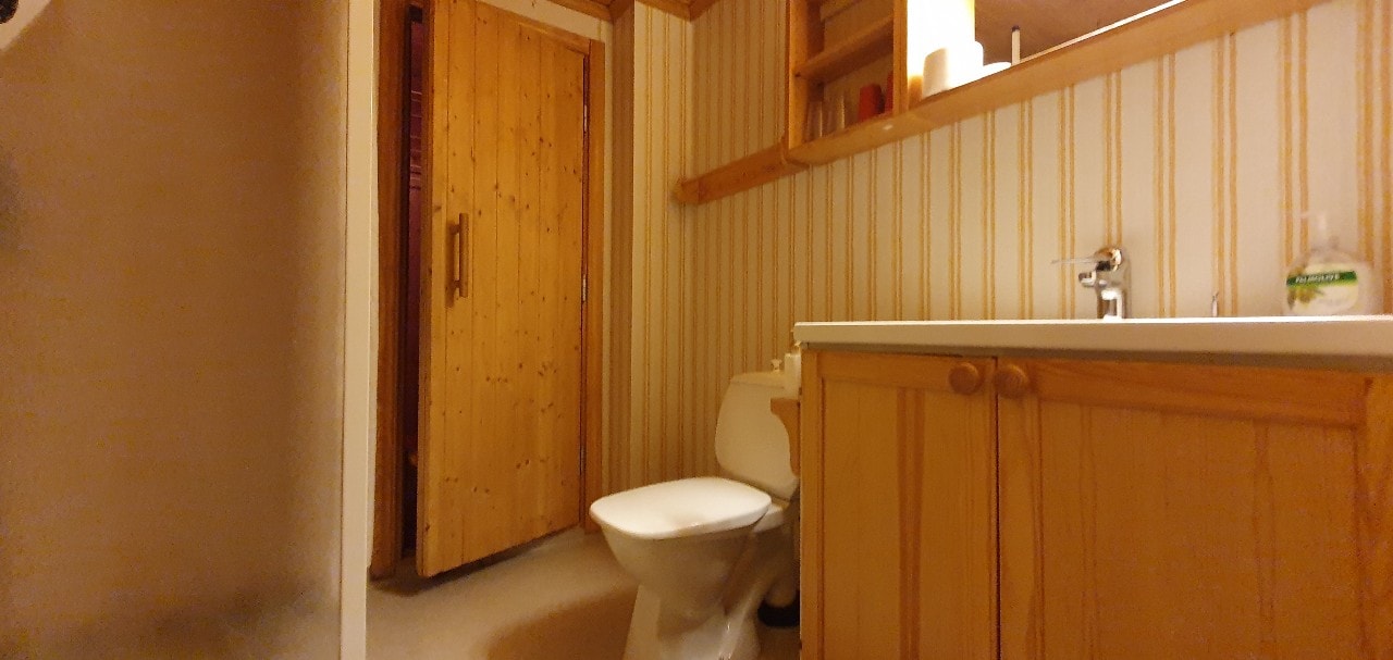 Sauna | Wi-Fi | Terrace | Wood stove | Cable TV 6 Stugor & Boende