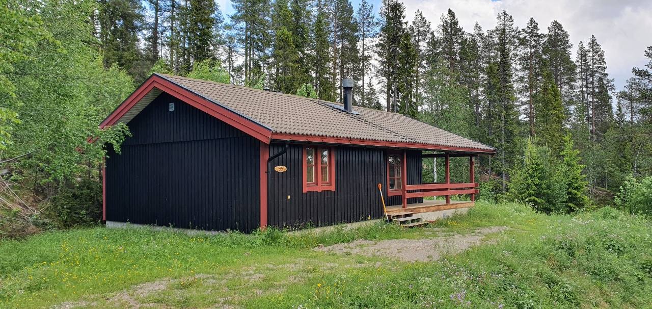 Bastu | Wi-Fi | Terrass | Braskamin | Kabel-TV Stugor & Boende