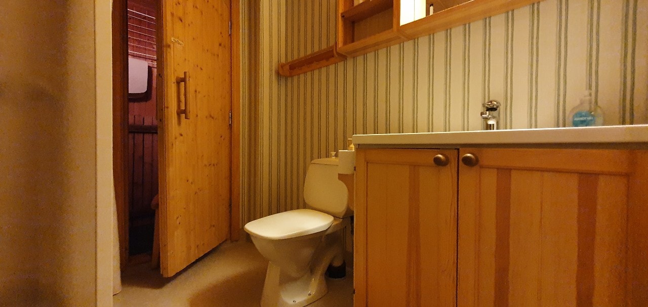 Bastu | Wi-Fi | Terrass | Braskamin | Kabel-TV 7 Stugor & Boende