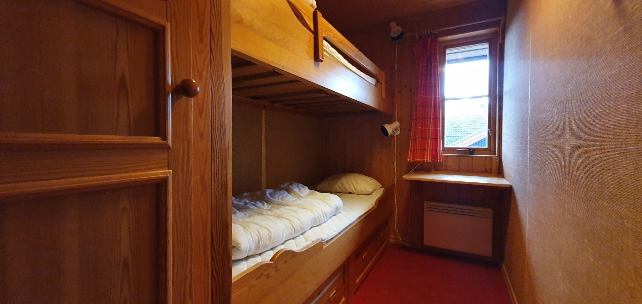 Bastu | Wi-Fi | Terrass | Braskamin | Kabel-TV 9 Stugor & Boende