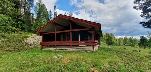 Sauna | Wi-Fi | Terrace | Wood stove | Cable TV 12 Stugor & Boende