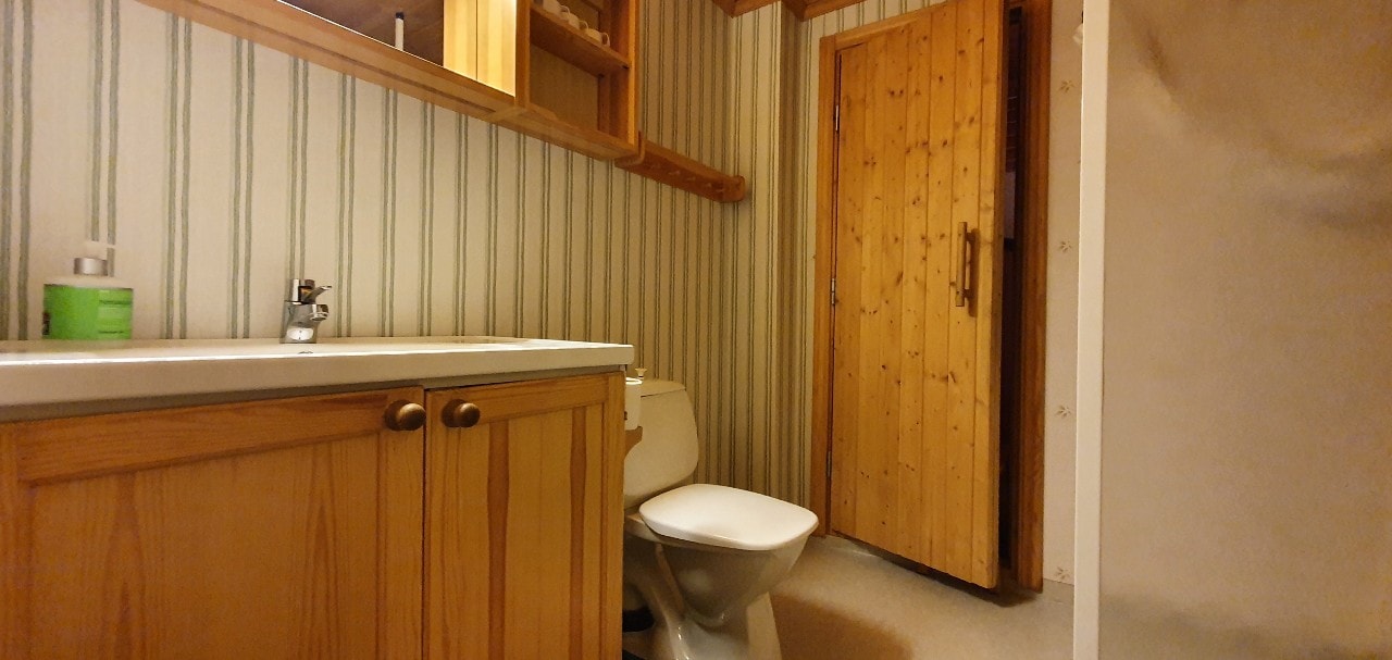 Bastu | Wi-Fi | Terrass | Braskamin | Kabel-TV 7 Stugor & Boende