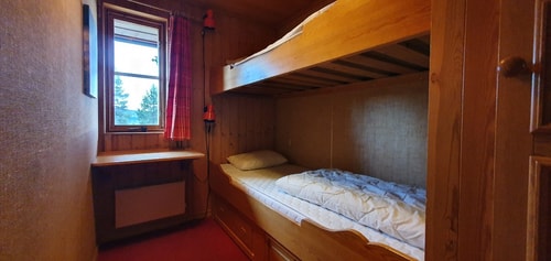 Sauna | Wi-Fi | Terrace | Wood stove | Cable TV 10 Stugor & Boende