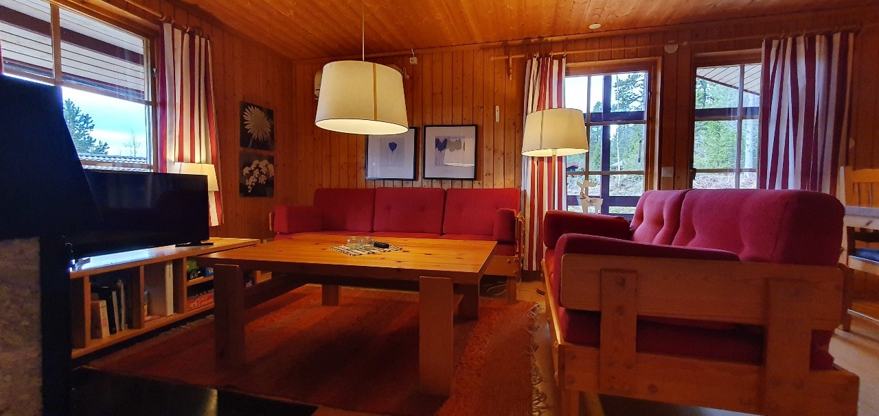 Bastu | Wi-Fi | Terrass | Braskamin | Kabel-TV 2 Stugor & Boende