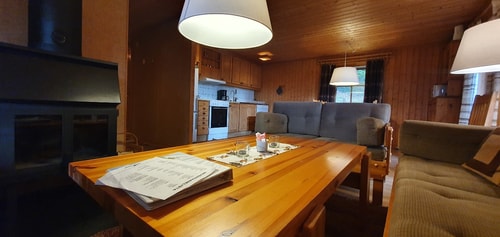 Bastu | Wi-Fi | Terrass | Braskamin | Kabel-TV 4 Stugor & Boende