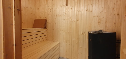 Bastu | Wi-Fi | Terrass | Braskamin | Kabel-TV 10 Stugor & Boende