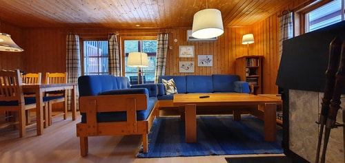 Bastu | Wi-Fi | Terrass | Braskamin | Kabel-TV 2 Stugor & Boende