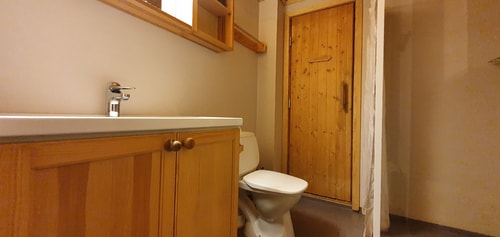 Bastu | Wi-Fi | Terrass | Braskamin | Kabel-TV 6 Stugor & Boende