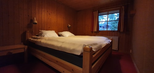 Bastu | Wi-Fi | Terrass | Braskamin | Kabel-TV 8 Stugor & Boende