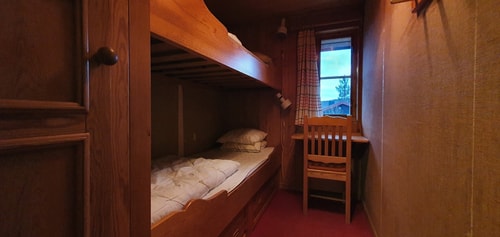 Bastu | Wi-Fi | Terrass | Braskamin | Kabel-TV 9 Stugor & Boende