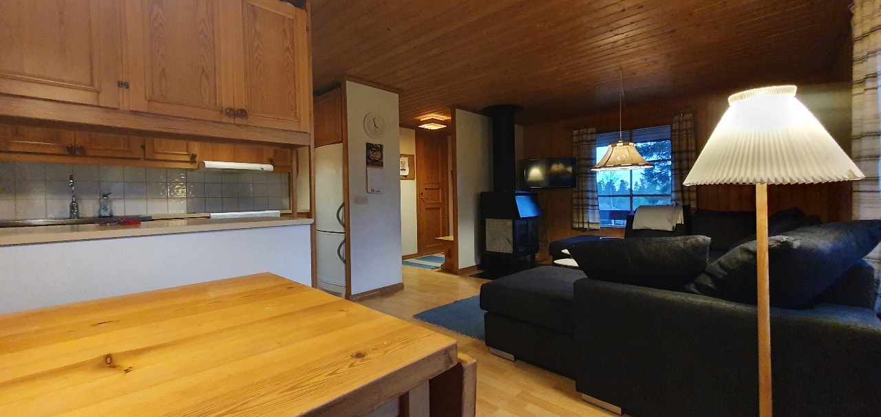 Bastu | Wi-Fi | Terrass | Braskamin | Kabel-TV 4 Stugor & Boende