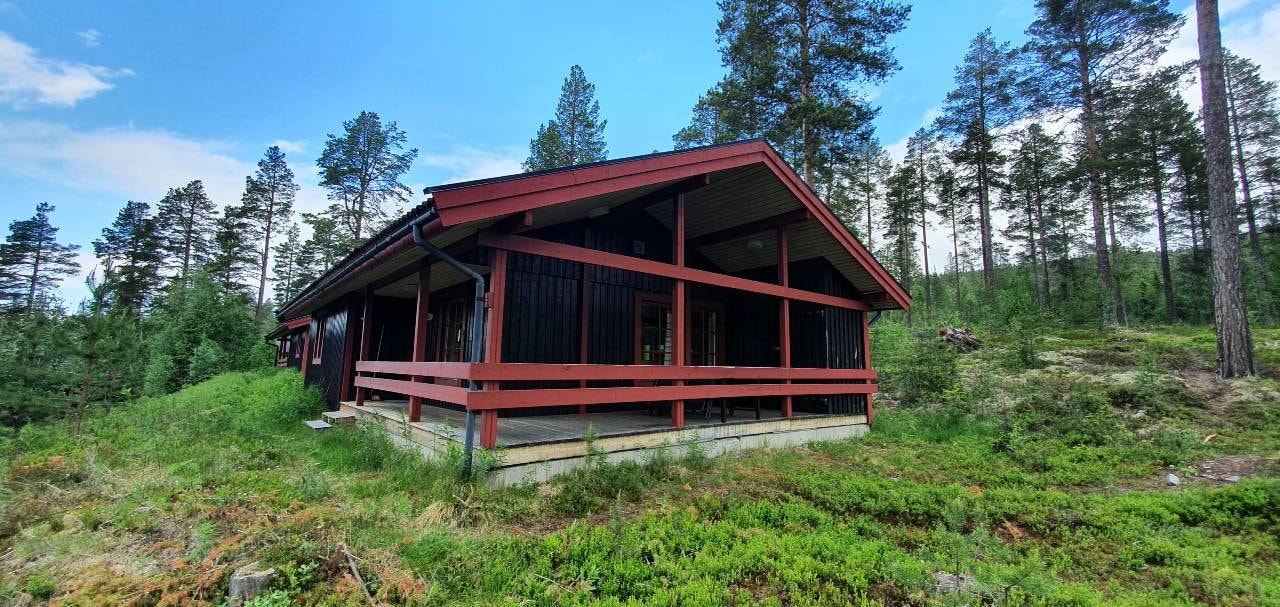 Bastu | Wi-Fi | Terrass | Braskamin | Kabel-TV Stugor & Boende